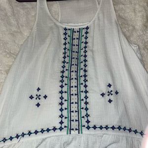 HOLLISTER white and print loose tank size L